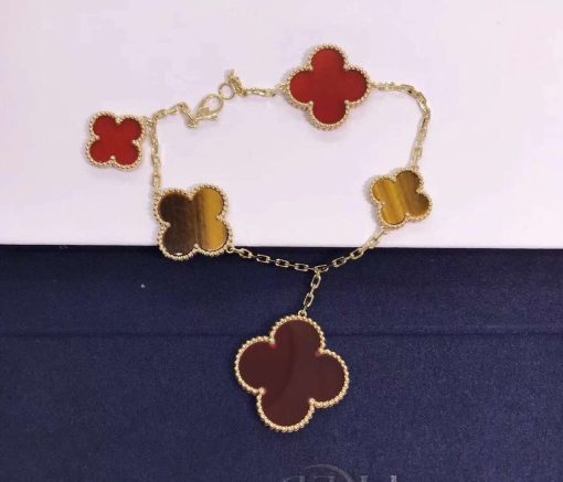 Van Cleef Arpels Magic Alhambra Bracelet VCARN5JQ00