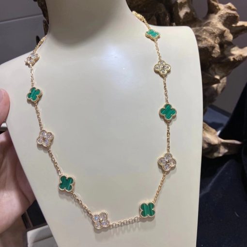 Van Cleef Arpels Vintage Alhambra Long Necklace, 20 Motifs Yellow gold, Diamond, Malachite VCARO7GP00