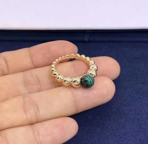 Van Cleef Arpels Perlée Couleurs Variation Ring Yellow Gold Malachite VCARO5M200