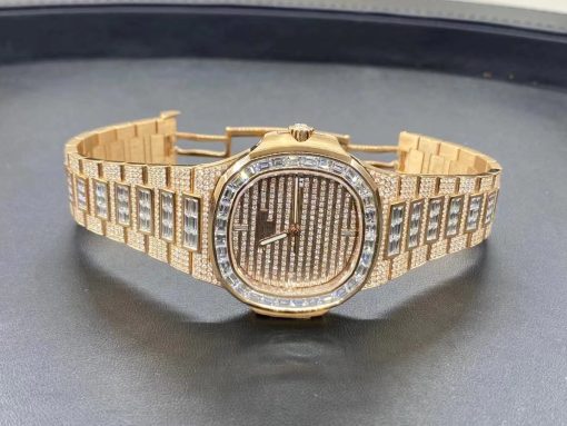 Patek Philippe Nautilus 18k Rose Gold And Diamonds 5719 10g 010 (2)