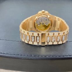 Patek Philippe Nautilus 18k Rose Gold And Diamonds 5719 10g 010 (3)