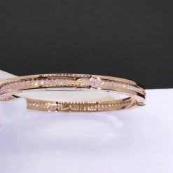 Bvlgari B.zero1 Bangle Bracelet Rose Gold Set with Pavé Diamonds on the Spiral 351399