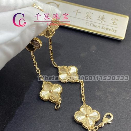 Van Cleef & Arpels Vintage Alhambra Bracelet 5 Motifs guilloché yellow Gold VCARP3JK00