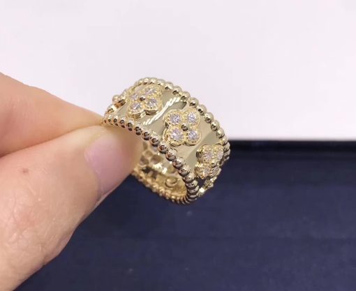 Van Cleef & Arpels Perlée Clovers Ring Diamond Yellow Gold VCARO9LO00