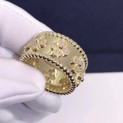 Van Cleef & Arpels Perlée Clovers Ring Diamond Yellow Gold VCARO9LO00