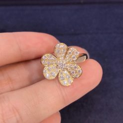 Van Cleef & Arpels Frivole ring, 1 flower, small model 18K yellow gold, Diamond VCARP2V000