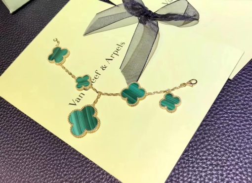 Van Cleef & Arpels Magic Alhambra Bracelet 5 Motifs Malachite VCARO3AU00