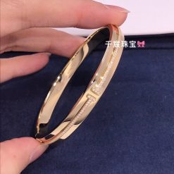 Tiffany T Diamond Hinged Bangle in 18k Yellow Gold 60423873