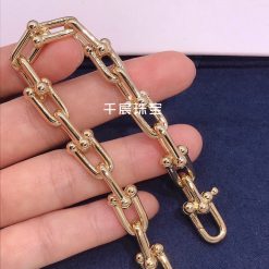 Tiffany HardWear Medium Link Bracelet in Yellow Gold 70881683