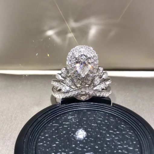 Chaumet Joséphine Aigrette Impériale Solitaire Platinum and Diamonds