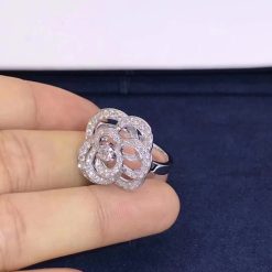 Chanel Fil de Camélia Ring Medium Version White Gold Diamonds J2579