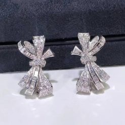 Graff Tilda’s Bow Classic Diamond Stud Earrings RGE1149