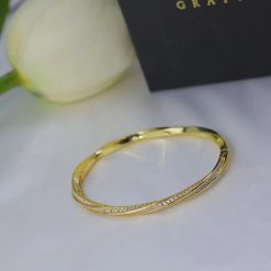 Graff Spiral Pavé Diamond And Yellow Gold Bangle RGB448S