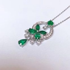 Graff Classic Butterfly Emeralds Suspension RGP271