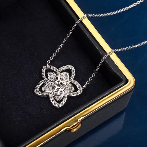 Graff Wild Flower Diamond Pendant RGP775