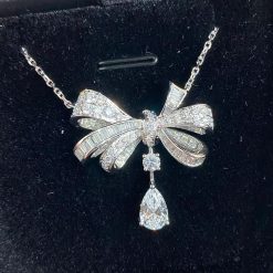 Graff Tilda’s Bow Classic Diamond Drop Pendant RGP610