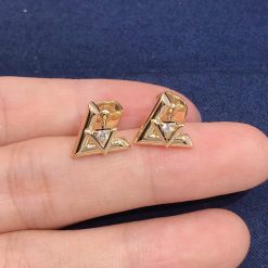 Louis Vuitton LV Volt One Stud, Yellow Gold And Diamond - Per Unit Q96969