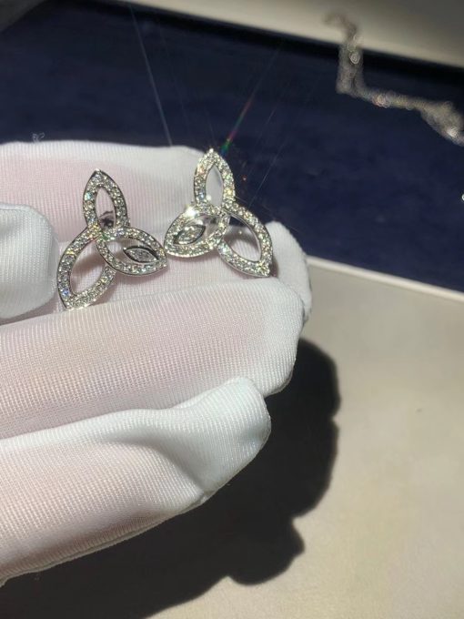 Harry Winston Lily Cluster Platinum Diamond Earrings EADPMQRFLC