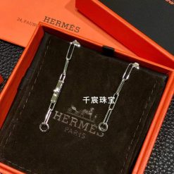 Hermes Paris Tpm Kelly Chaine Earrings White Gold (4)