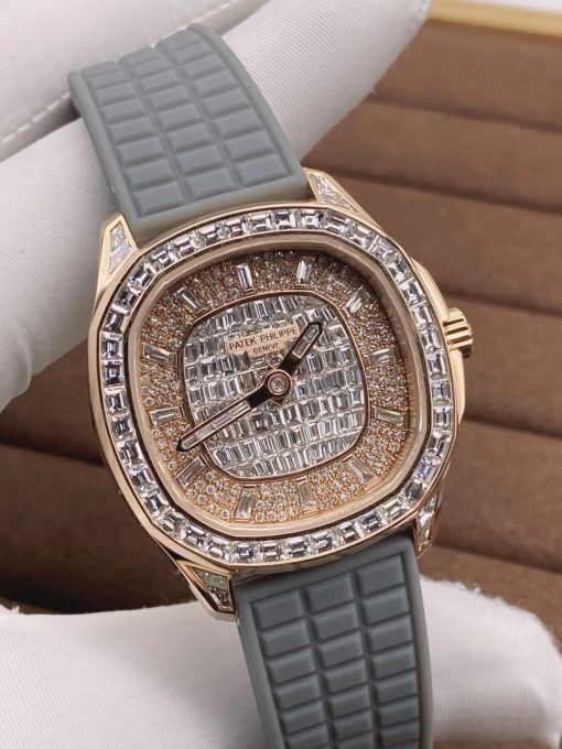 Patek Philippe Aquanaut 5062/450R Luce Haute Joaillerie 18K Rose Gold Diamond Dial