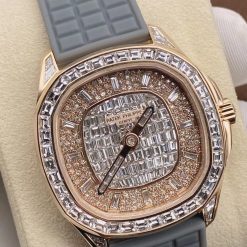 Patek Philippe Aquanaut 5062 450r Luce Haute Joaillerie 18k Rose Gold Diamond Dial (7)