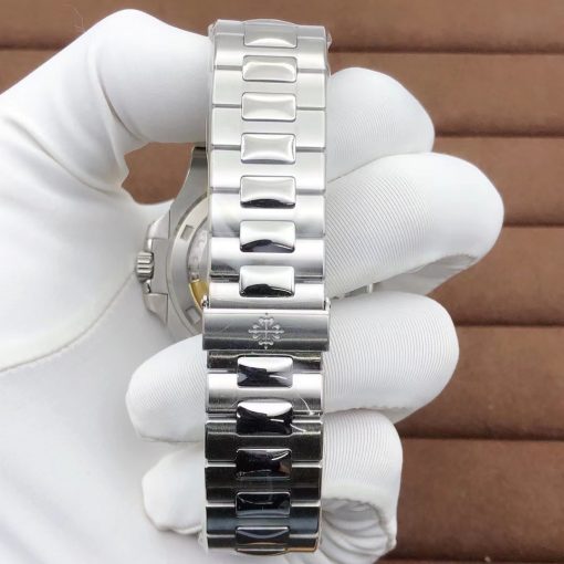 Patek Philippe Nautilus Platinum Ruby Bezel 5711 112p (9)