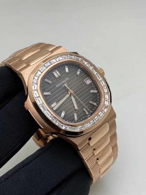 Patek Philippe Nautilus 5723 1r 010 18k Rose Gold Brown Dial Diamond Set Bezel (2)