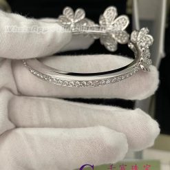 Van Cleef Arpels Frivole Bracelet 7 Flowers Medium Model 18k White Gold Diamond Vcarpdyb00 (2)