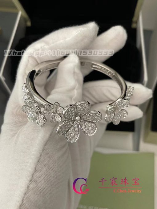 Van Cleef Arpels Frivole Bracelet 7 Flowers Medium Model 18k White Gold Diamond Vcarpdyb00 (3)